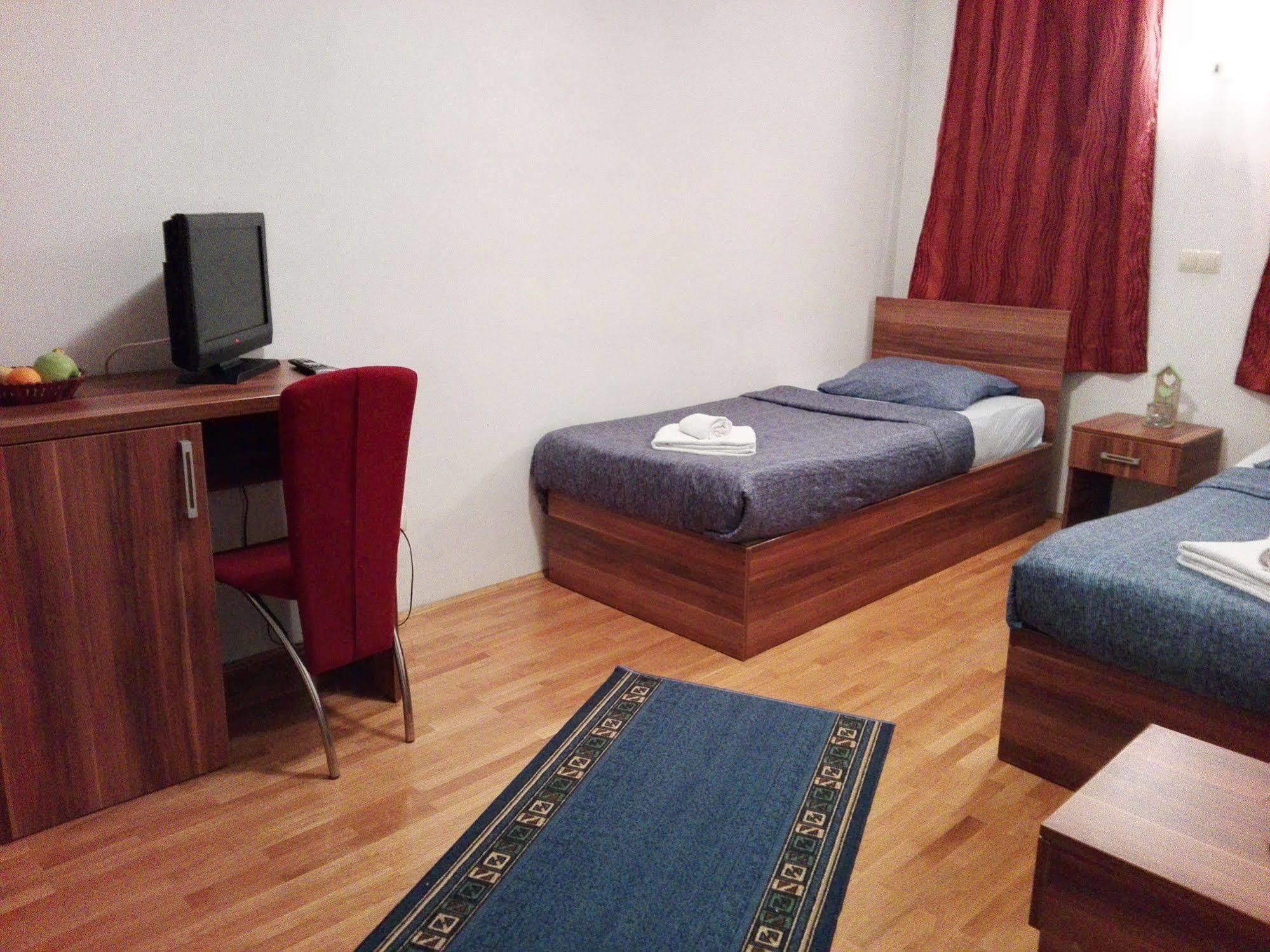 Boutique Saray Bosna Motel Szarajevó Kültér fotó